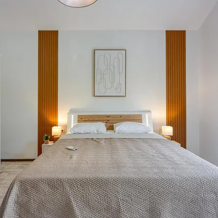 Villa -15 Min - Private Pool - Air Con - Bbq - Kontesici 13 Marasi